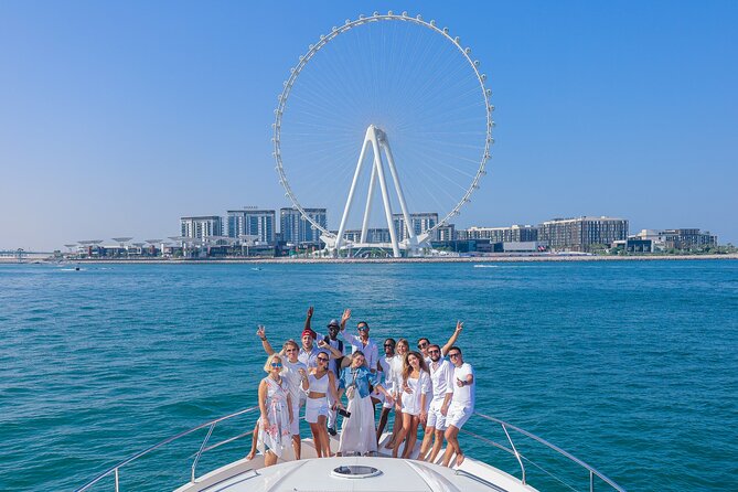 Dubai Luxury Yacht Tour with Live BBQ & Drinks - Bluewaters Island and Ain Dubai