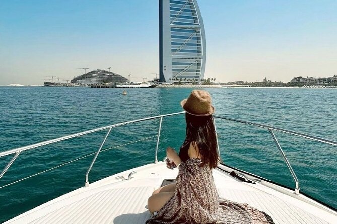 Dubai Luxury Yacht Tour with Live BBQ & Drinks - Burj Al Arab on the 2-hour coastline cruise