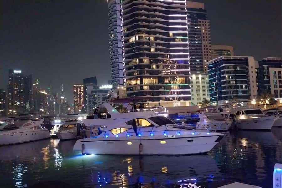 Dubai Marina luxury Yacht Tour: AinDubai,JBR &Harbour(1Hour) - Dubai Marina: the opening 15 minutes