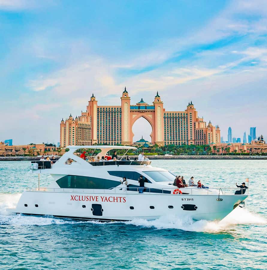Dubai Marina: Luxury Yacht Tour with Breakfast or BBQ Option - Checking in at Xclusive Yachts