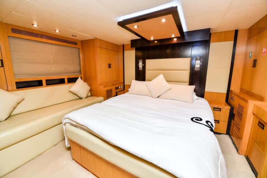 Dubai: Marina Private Luxury Yacht Tour - What is included, and what you should plan yourself