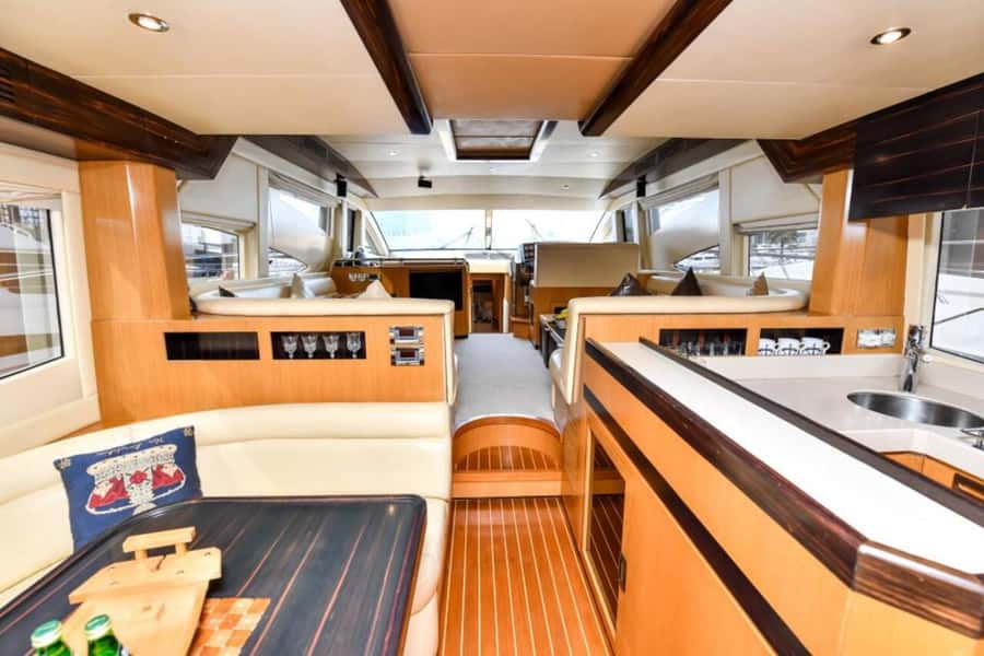Dubai: Marina Private Luxury Yacht Tour - Practical tips for a smoother outing