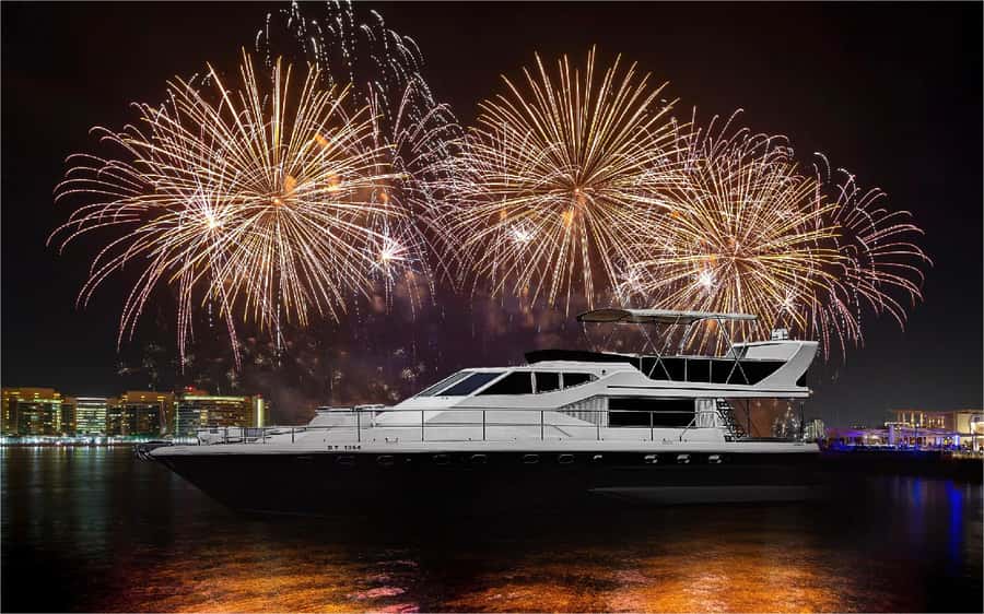 Dubai: New Year Eve Luxury Yacht Fireworks View & BBQ Cruise - Key points to know before booking