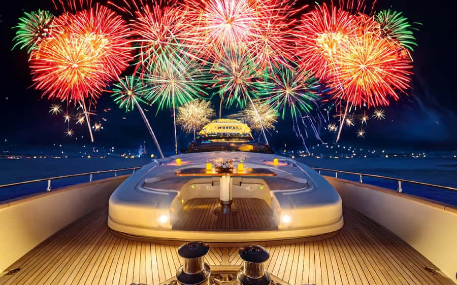 Dubai: New Year Eve Luxury Yacht Fireworks View & BBQ Cruise - Practical details for a smooth New Year’s Eve
