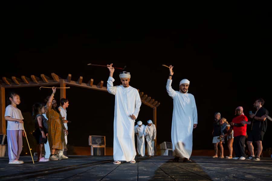 Dubai: Overnight Safari with Luxury Dome Stay & Stargazing - BBQ dinner beneath the desert sky