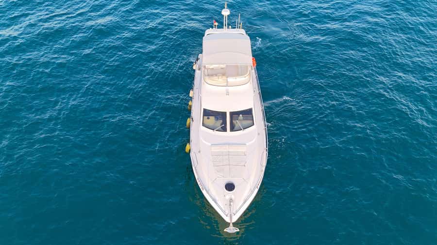 Dubai: Private Luxury Cruise on a Stylish 50ft Yacht - Who should book this cruise?