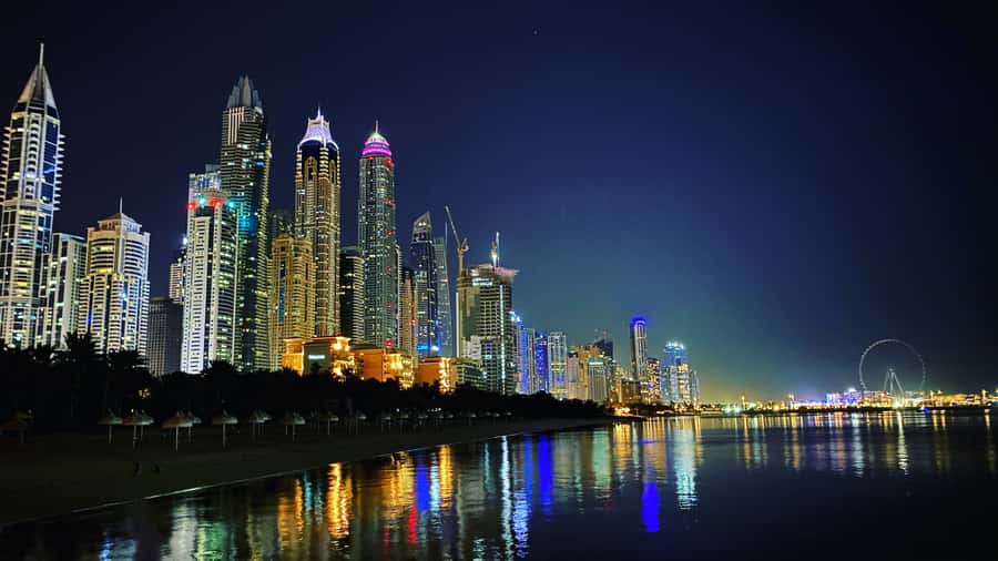 Dubai: Private Luxury Night Boat Tour - The meeting point near Pier 7