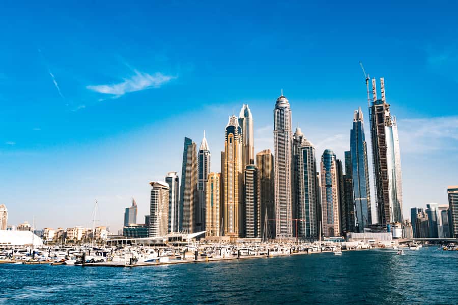 Dubai: Private VIP Luxury Yacht Tour with BBQ & Drinks - BBQ, drinks, music, and the private atmosphere
