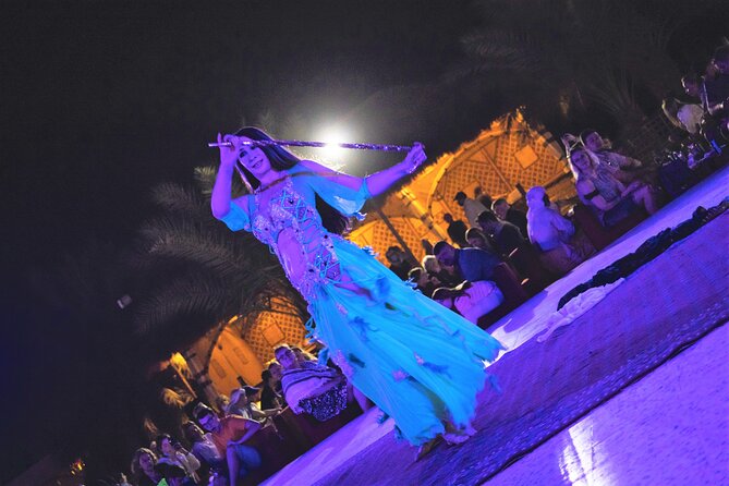 Dubai Red Dunes with Sandboarding, Camel Ride, Falcon & VIP Camp - Reaching the red dunes from Dubai