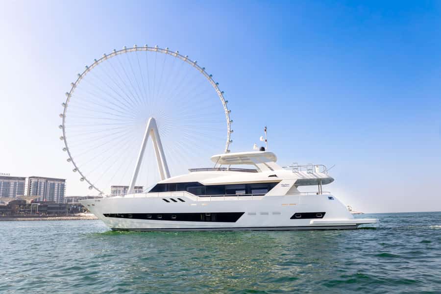 Dubai: The Luxury Yacht Tour with Live BBQ Option - What this yacht tour is really like