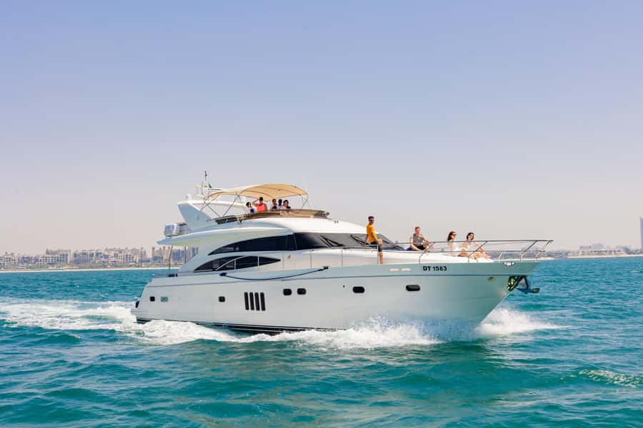 Dubai: The Luxury Yacht Tour with Live BBQ Option - BBQ food, drinks, music, and the onboard bar