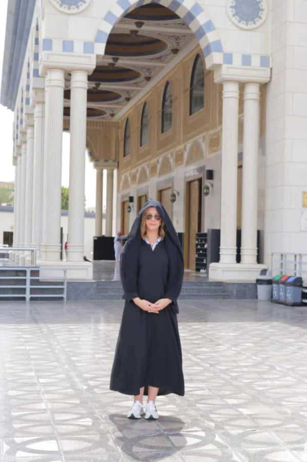 Dubai: VIP Private City Tour with Burj Khalifa Entry Tickets - Sheikh Zayed Road and Dubai’s modern core