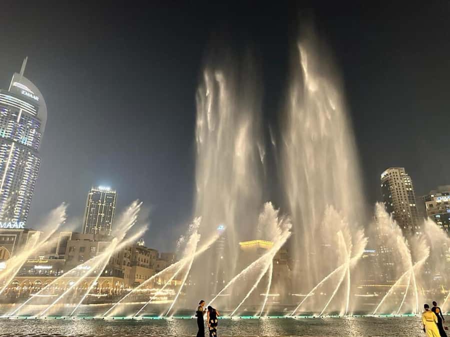Dubai: VIP Private City Tour with Burj Khalifa Entry Tickets - Dubai Mall and the Fountain
