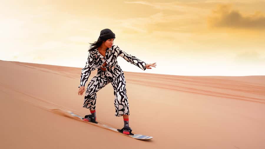 Dubai Waves & Dunes: Luxury Yacht Cruise w/ Red Dunes Safari - Sandboarding and the short camel stop