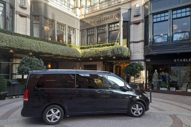 Dublin Airport Transfers: Luxury Transfer To/From DUB Per Vehicle - A calm landing at Dublin Airport