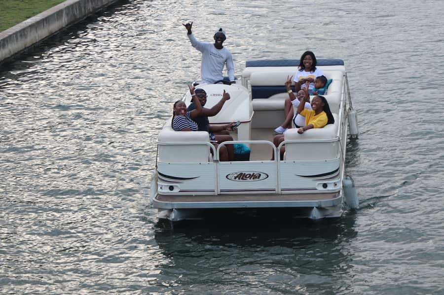 Durban Point Waterfront: Luxury Canal Boat Cruise - Price, value, and what you receive