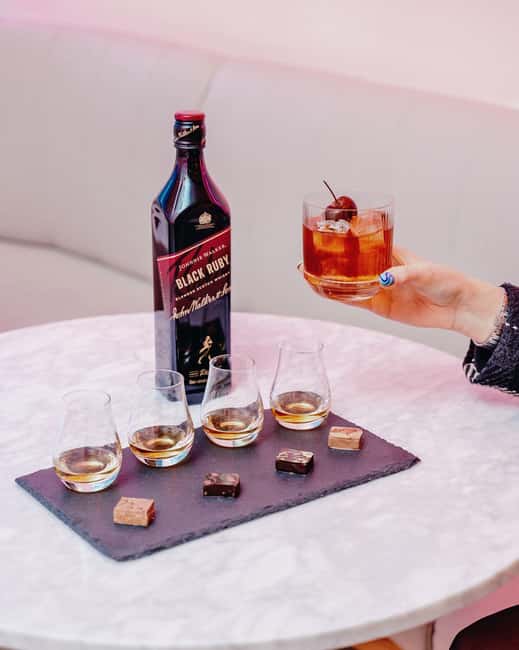 Edinburgh: Luxury Whisky & Scottish Chocolate Tasting - The Black Ruby welcome cocktail