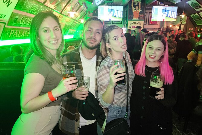 Edinburgh Pub Crawl Free Shots and VIP Entry - Four or five venues, four or five different moods