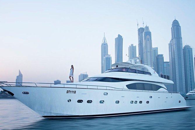 Exclusive Luxury Yacht Ride - The onboard feel and service