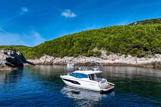 Exclusive Luxury Yacht Tour of the Elaphiti Islands - Leaving from Gruž Port