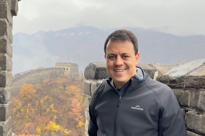 Exclusive Mutianyu Great Wall Tour: VIP Pass & Customized Options - Why an early departure can improve the visit