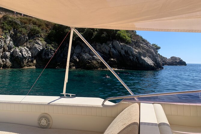 Exclusive Private Boat Tour on a Luxury Day Cruiser - Nice/Monaco - What is served aboard the cruiser