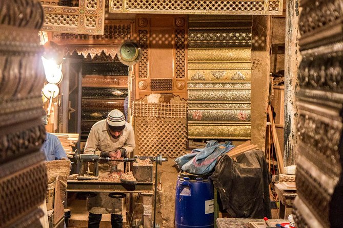 Fes Guided Sightseeing Tour with Luxury Car All Inclusive Tickets - A look at the university and Fez beyond monuments