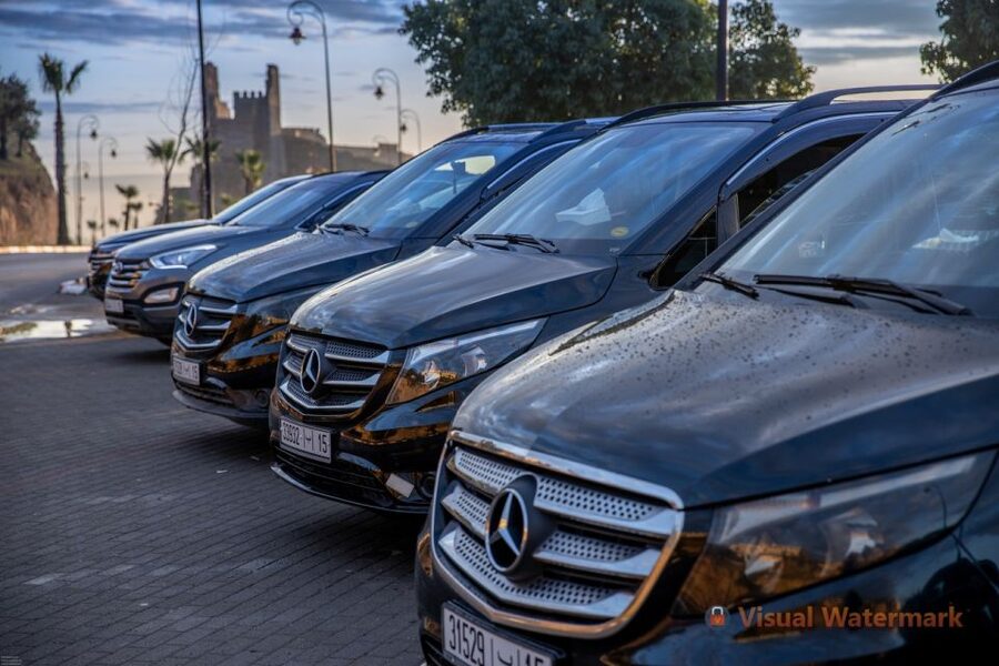 Fes Private Guided Tour With Luxury Car - Markets, spices, and lunch on your own