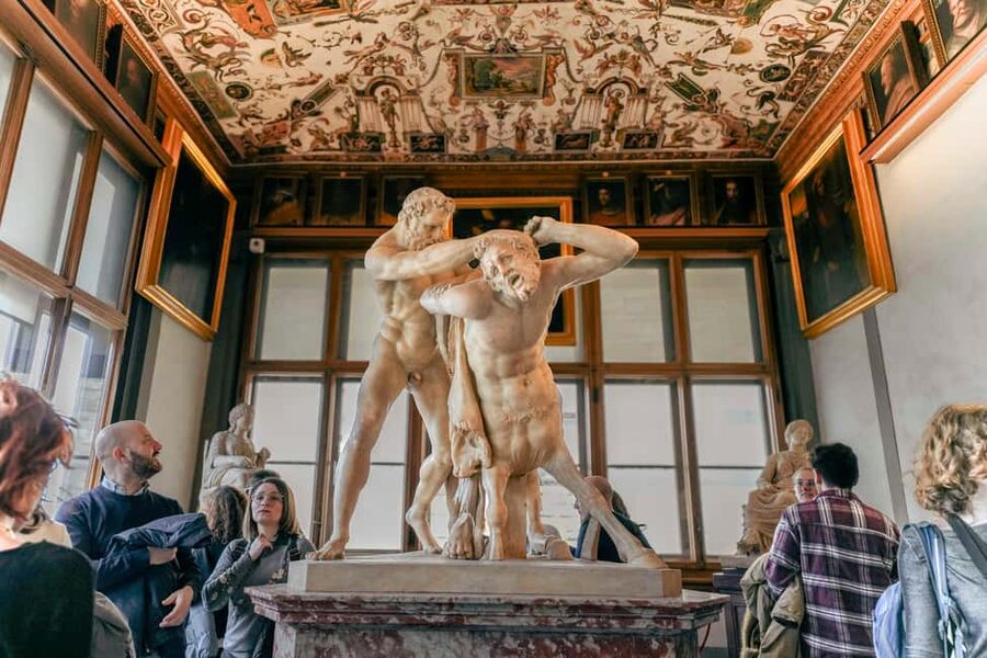 Florence: Uffizi Gallery Reserved-Entry VIP Tour - Michelangelo’s Doni Tondo