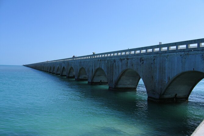 Fort Lauderdale/Hollywood: Key West Full-Day Tour in Luxury Coach Bus - Six free hours in Key West