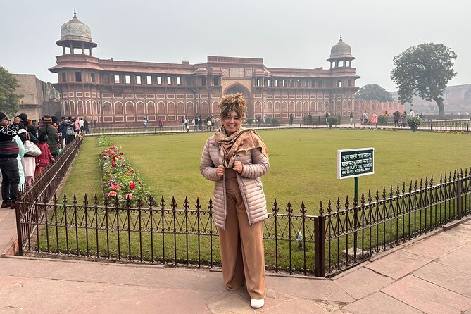 Four-Day Luxury Golden Triangle Tour to Agra & Jaipur From Delhi - Day 3: Jaipur’s forts, palace, and scientific marvels