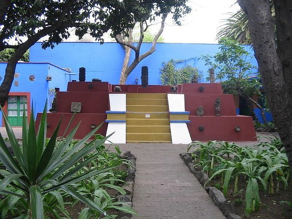 Frida Kahlo VIP [Museum Tickets Included] Bike, Markets & Churros - Starting in Del Carmen near Casa Azul