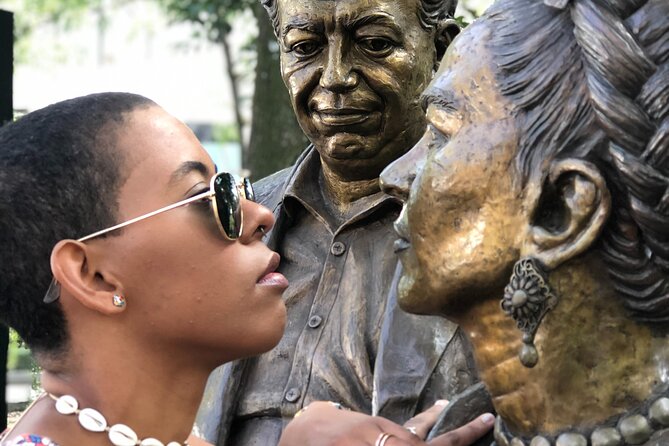 Frida Kahlo VIP [Museum Tickets Included] Walk, Markets & Churros - Timing, walking, and practical comfort