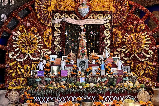 Frida Kahlo VIP-Walk, Market and Churros Museum Tickets Included - Eating your way through Coyoacán Market