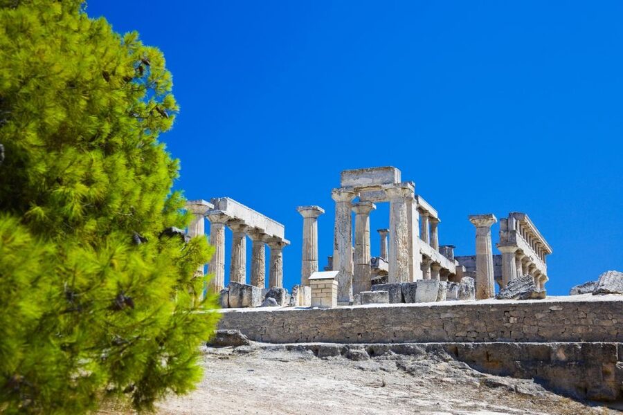 From Athens: Saronic Islands Full-Day Cruise with VIP Seats - Who should book the VIP cruise?