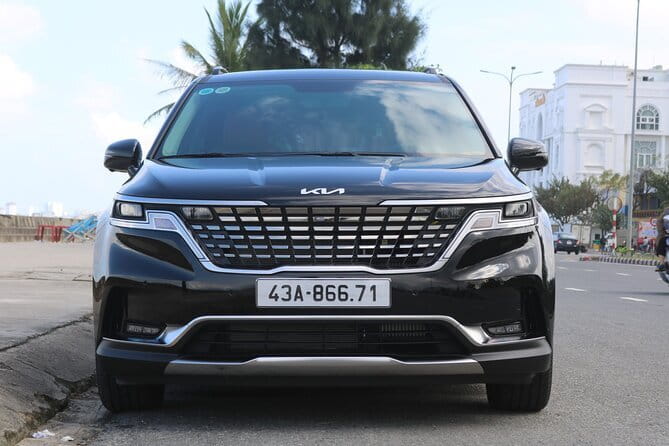 From Da Nang Airport to Hoi An Limousine Transfer Shuttle - Private Travel for Couples, Families, and Small Groups