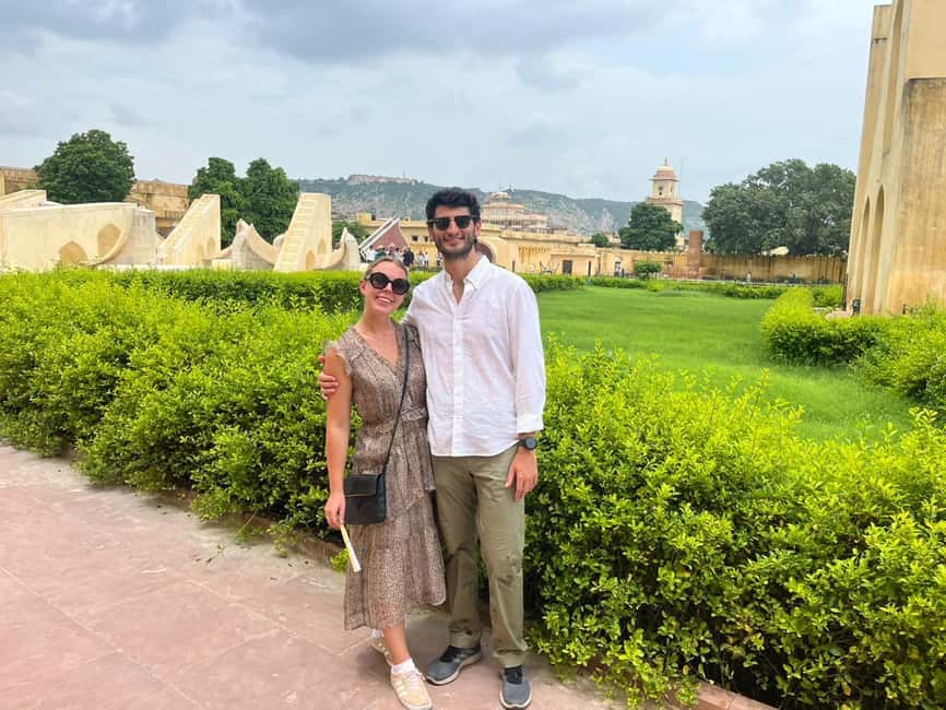 From Delhi: Private 2-Day Golden Triangle Luxury Tour - Jal Mahal and Gatore Ki Chhatriyan