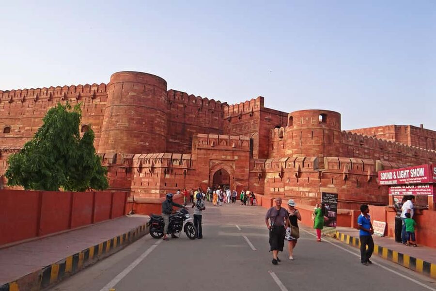 From Delhi: Private 2-Day Golden Triangle Luxury Tour - Hawa Mahal, Jantar Mantar, and City Palace