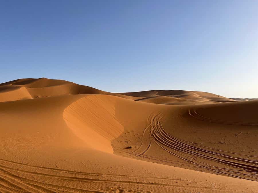 From Fes: 3-Day Luxury Desert Tour to Marrakech via Merzouga - Who will enjoy this three-day crossing?