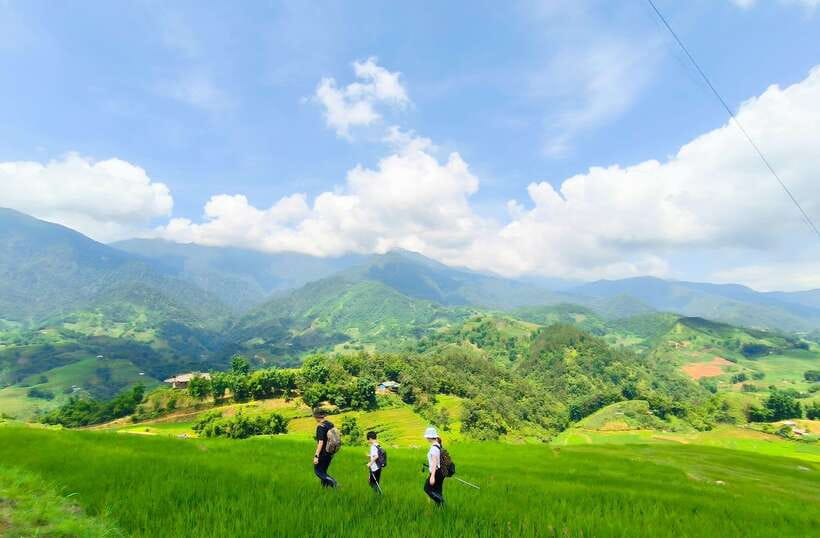 From Hanoi: 2-Day Sapa Trek Tour - Luxury Limousine Transfer - Is $189 good value?