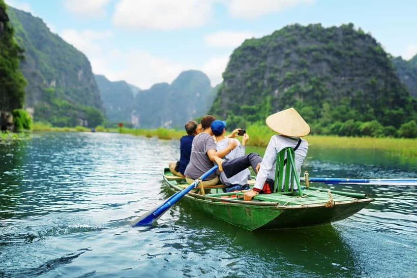 From Hanoi: 3-Day Luxury Tour Ninh Binh & Ha Long Bay Cruise - Trang An by bamboo boat