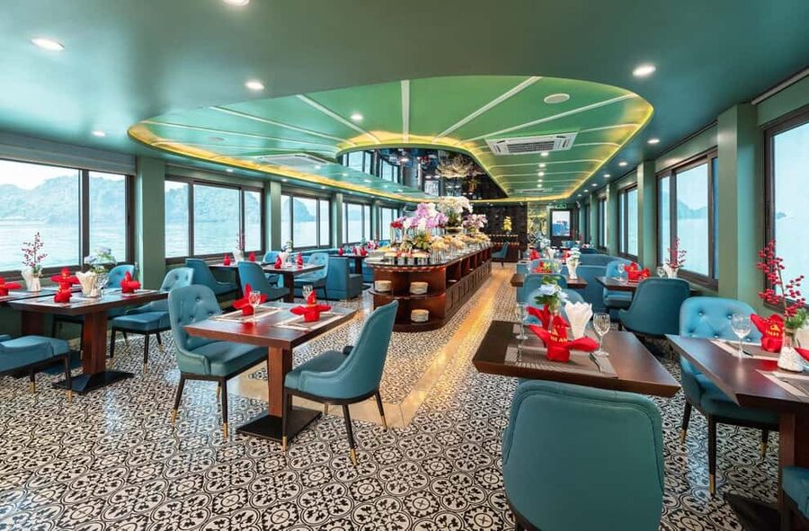 From Hanoi: Ha Long Bay 1 Day Tour With A Luxury Cruise - Vietnamese lunch with eight dishes