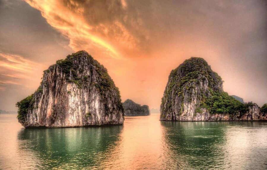 From Hanoi: Ha Long Bay 1 Day Tour With A Luxury Cruise - Sung Sot Cave and its 700-plus steps