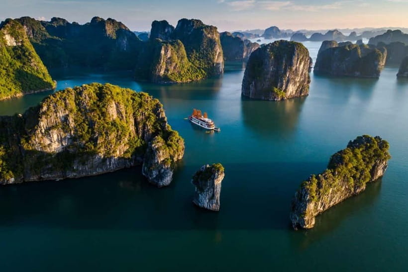From Hanoi: Halong bay Luxury tour on 5 star cruise - Sung Sot Cave and its crowded chambers