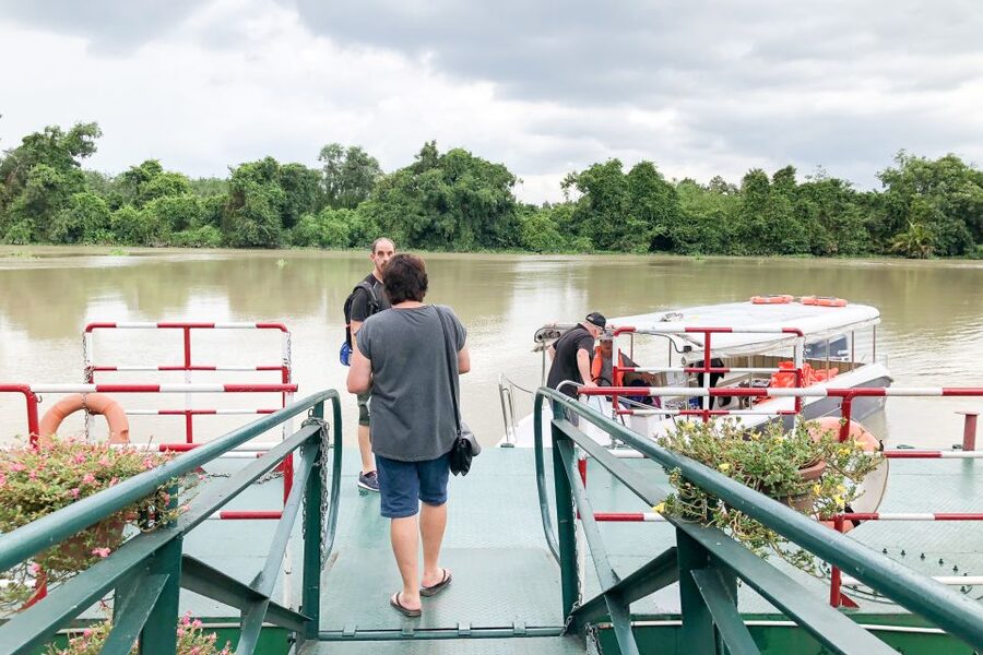 From Ho Chi Minh: Cu Chi Tunnels and VIP Speedboat Tour - Arriving before the crowds at Cu Chi