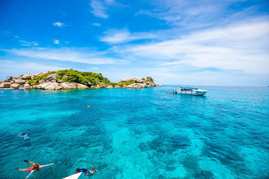 From Khao Lak: Similan Islands Day Trip by Luxury Catamaran - Koh Bangu and the coral at Island 9
