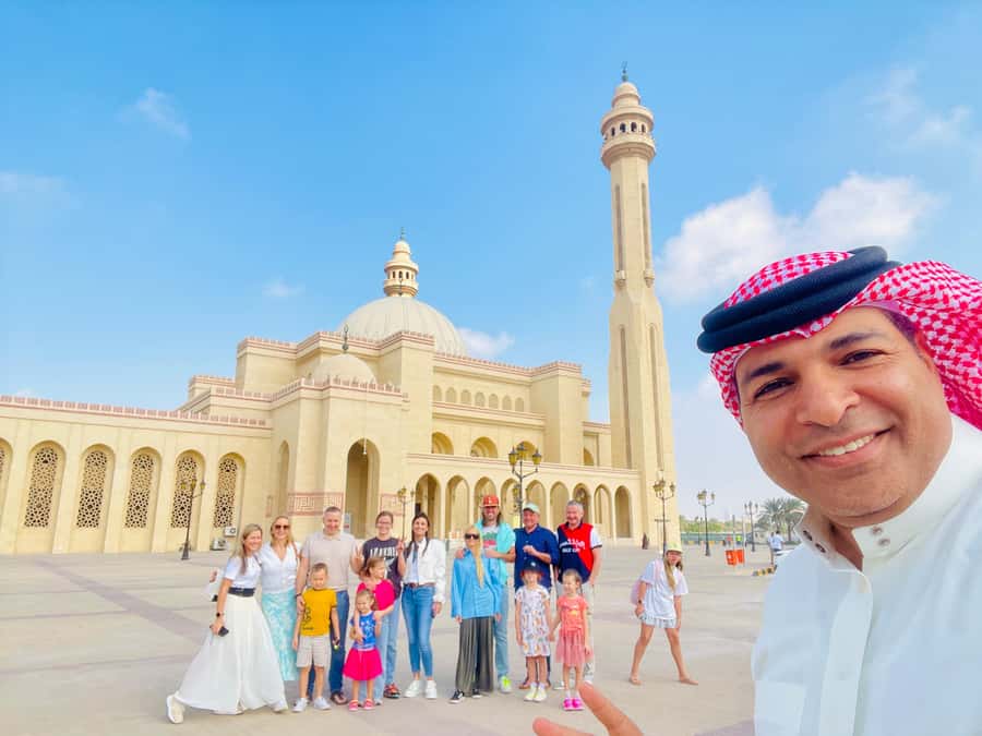 From Manama: Bahrain Guided Trip - Bahrain National Museum: the essential history stop
