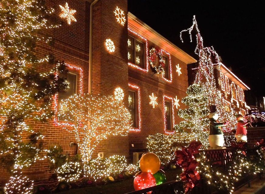 From Manhattan: 4-Hour Christmas Lights Luxury Bus Tour - Key points to know before booking