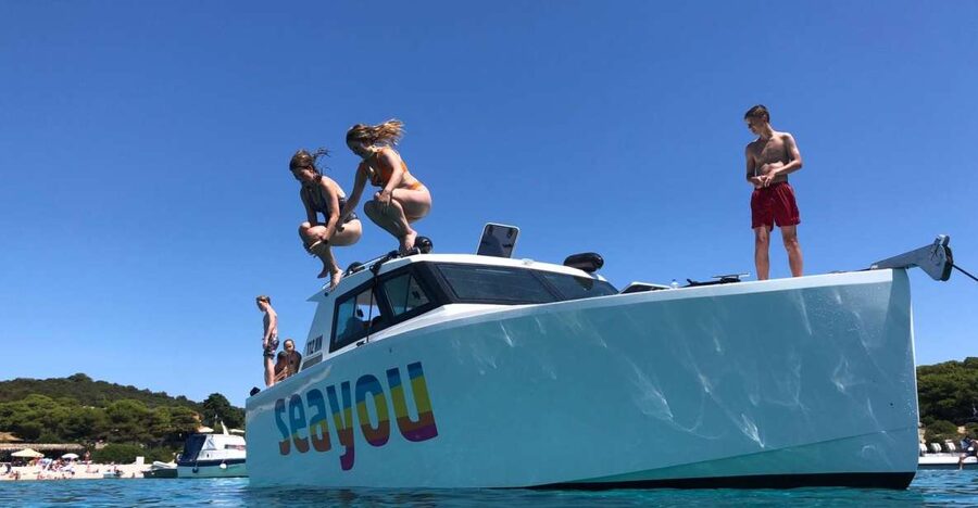 From Split: Luxury Cabin Boat Tour to The Blue Cave and Hvar - Coffee and local life in Komiža