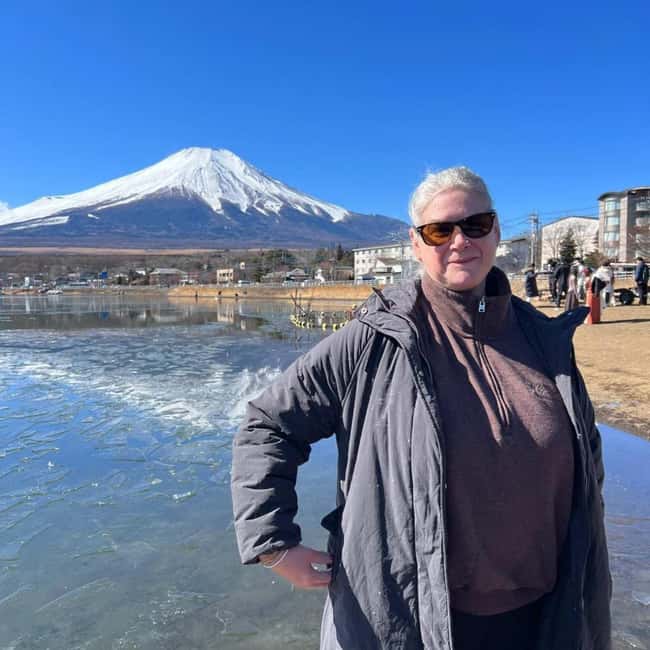 From Tokyo: Mt Fuji Private Day Tour In Luxury Land Cruiser - Price, group size, and value
